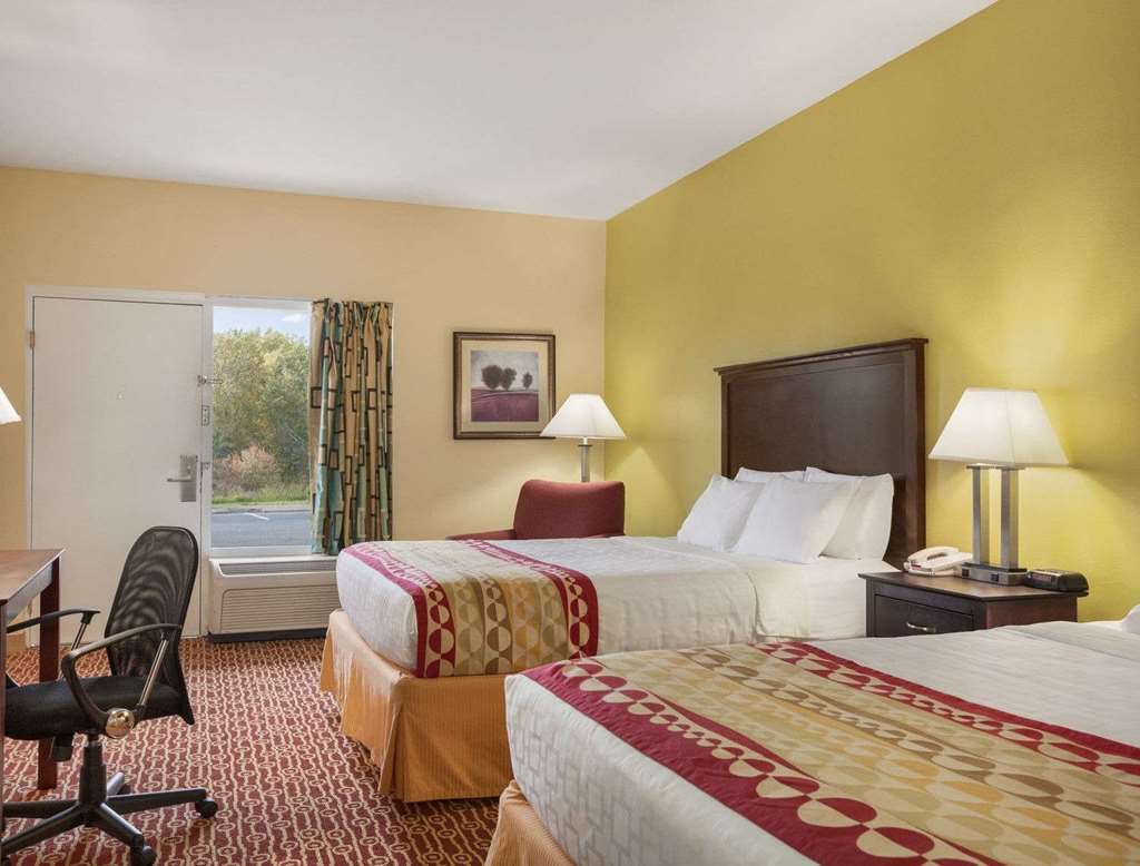 Baymont By Wyndham Warrenton Hotell Rom bilde